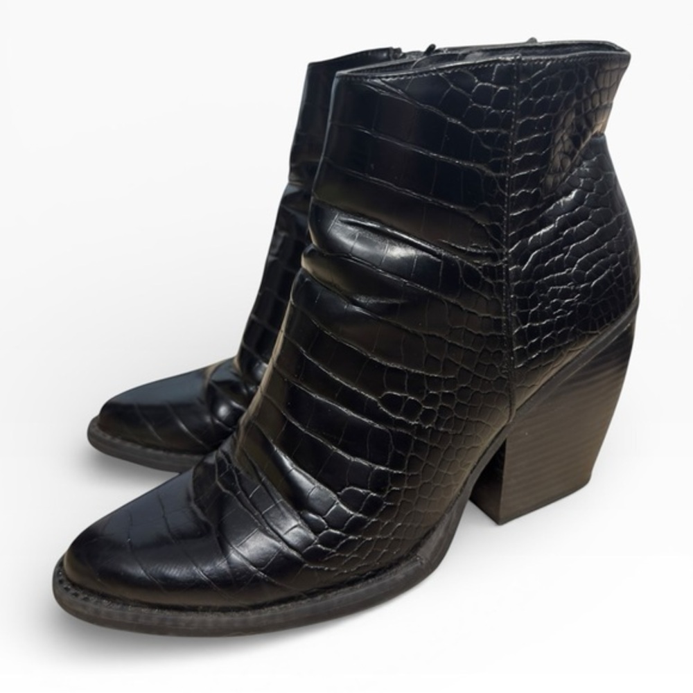 Madden Girl Klicck Black Croc Embossed Ankle Boots Womens Size 8.5 Block Heel